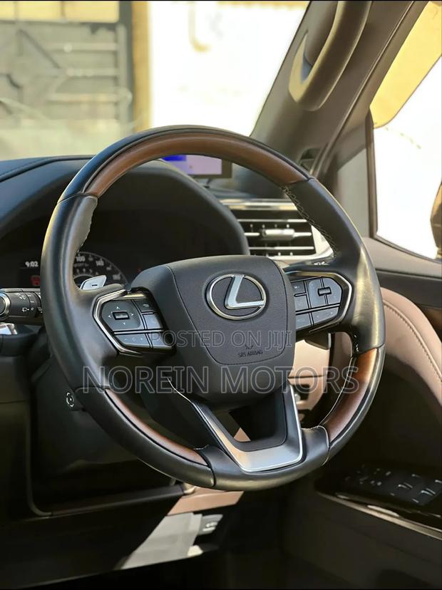 Lexus LX 2024 Black