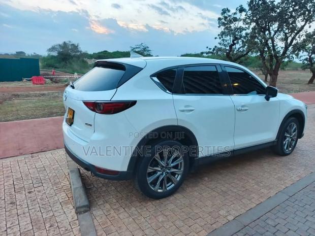 Mazda CX-5 2018 White