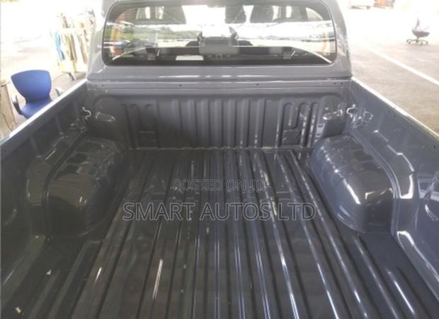 New Toyota Hilux 2026 Gray