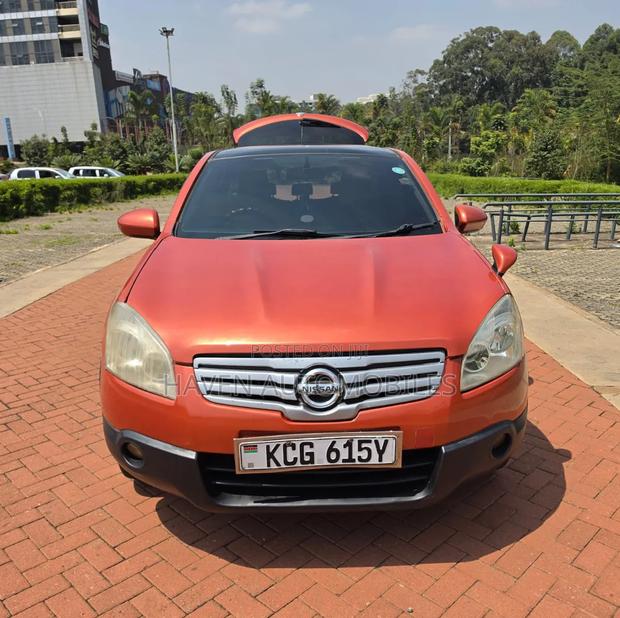 Nissan Dualis 2009 Orange