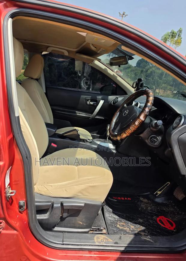Nissan Dualis 2009 Orange