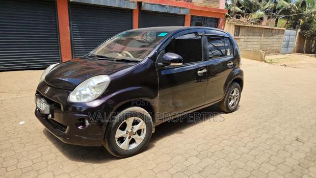 Toyota Passo 2011 Black
