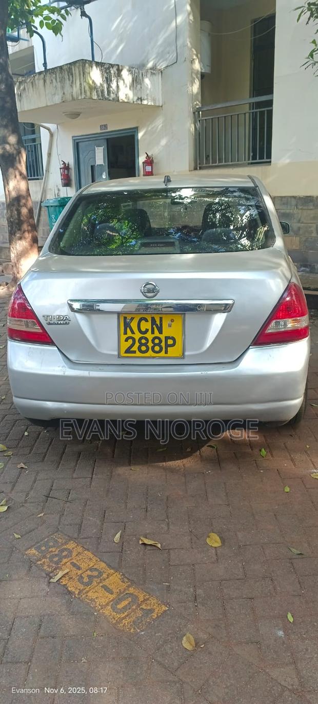 Nissan Tiida 1.5L 16V 2010 Silver