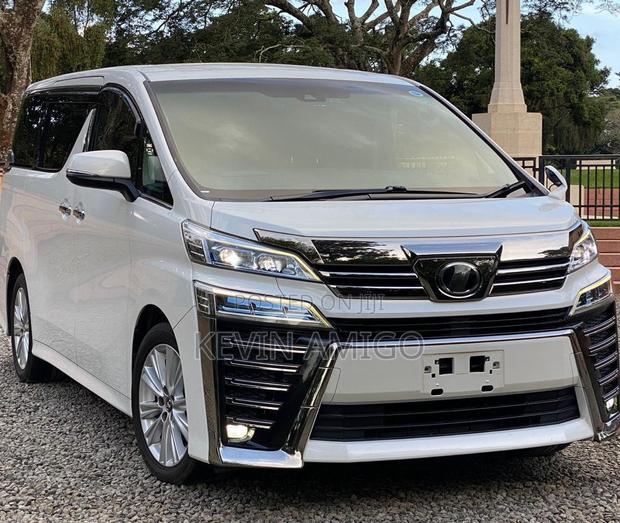 Toyota Vellfire 2019 White