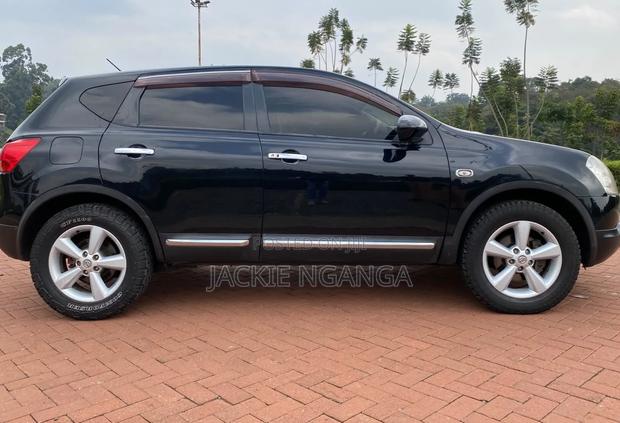 Nissan Dualis 2011 Black