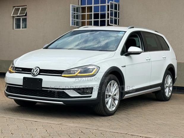 Volkswagen Golf 2019 White
