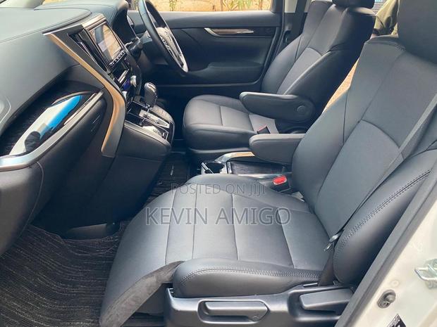 Toyota Vellfire 2019 White
