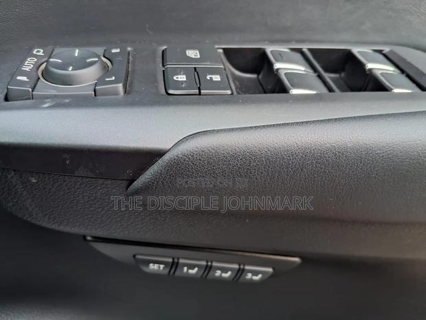 Lexus NX 2018 White