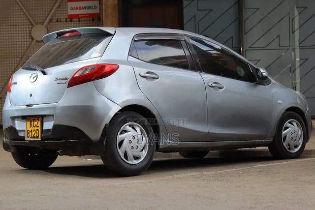 Mazda Demio 2013 Silver