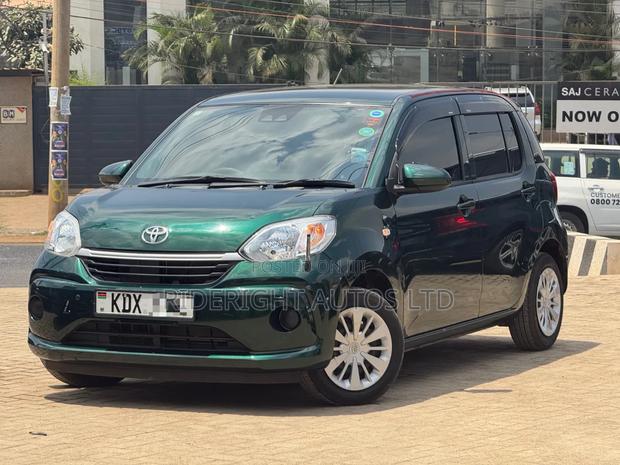Toyota Passo 2019 Green