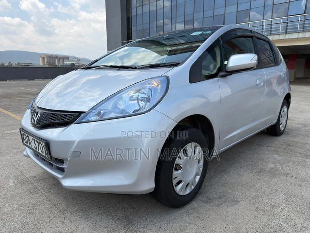 Honda Fit 2013 Silver