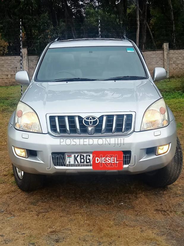 Toyota Land Cruiser 2005 Silver