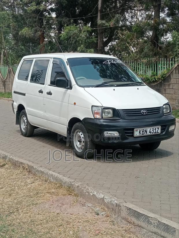 Toyota TownAce 2004 White