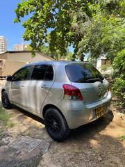 Toyota Vitz 2009 Silver for sale