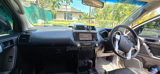 Toyota Land Cruiser Prado 2016 White