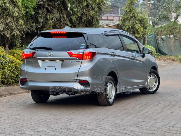 Honda Shuttle 2019 Silver