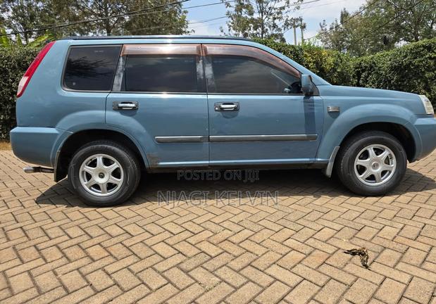 Nissan X-Trail 2006 Blue