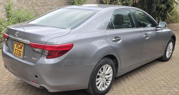 Toyota Mark X 2013 Gray