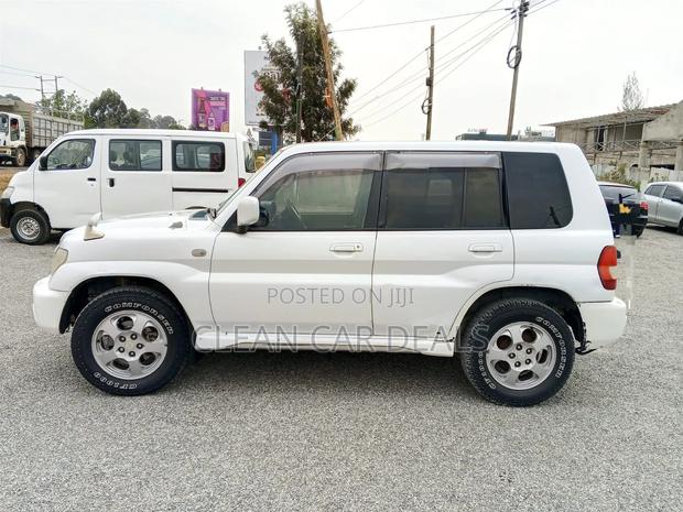 Mitsubishi Pajero IO 2003 White