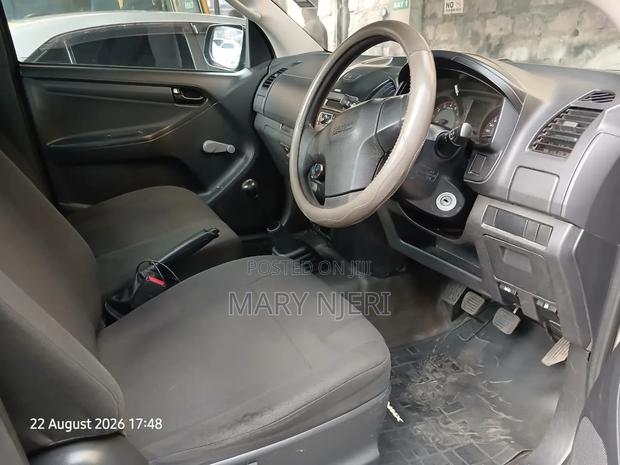 Isuzu D-MAX 2019 Gray