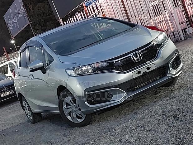 Honda Fit 2019 Silver