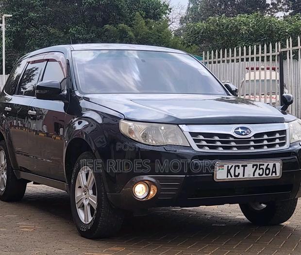 Subaru Forester 2012 Black