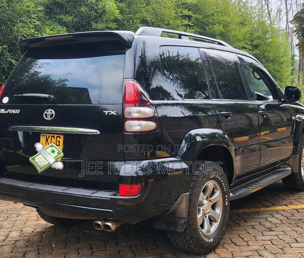 Toyota Land Cruiser Prado 2009 Gray