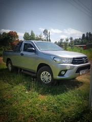Toyota Hilux 2018 Silver for sale