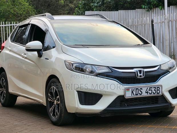Honda Fit 2017 White