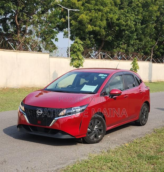 Nissan Note 1.2 Hybrid 2021 Red