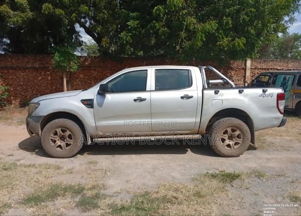 Ford Ranger Wildtrak 2012 Silver