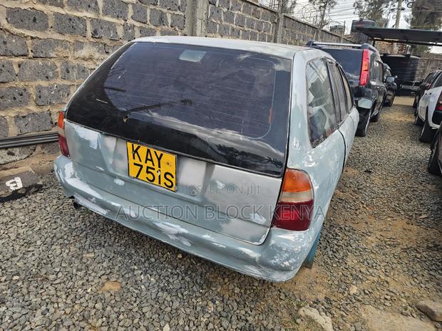 Mitsubishi Lancer 2000 White