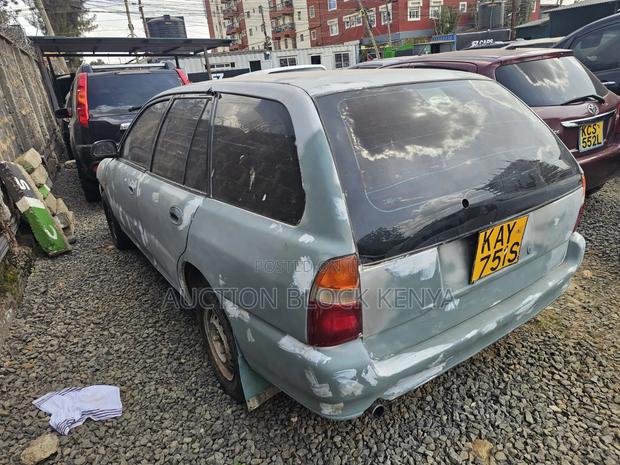 Mitsubishi Lancer 2000 White