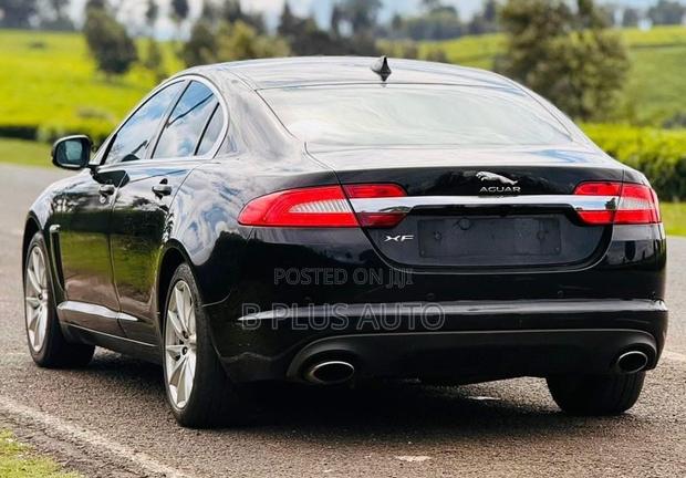 Jaguar XF 2015 Black