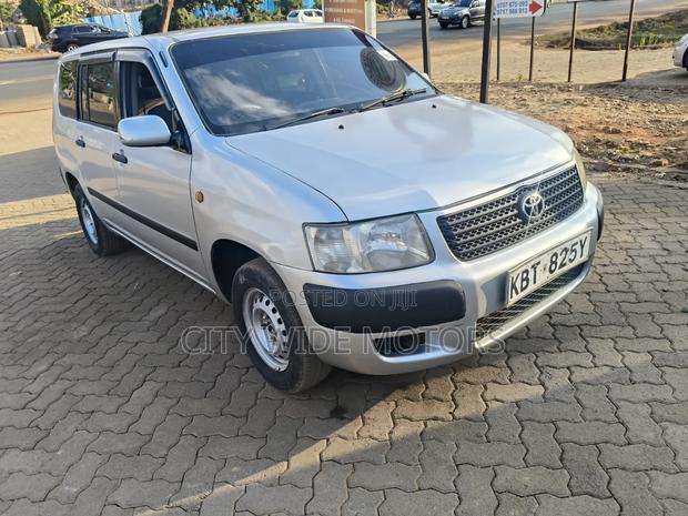 Toyota Succeed 2005 Silver
