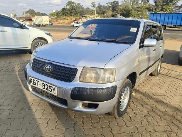 Toyota Succeed 2005 Silver