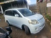 Toyota Noah 2006 White for sale