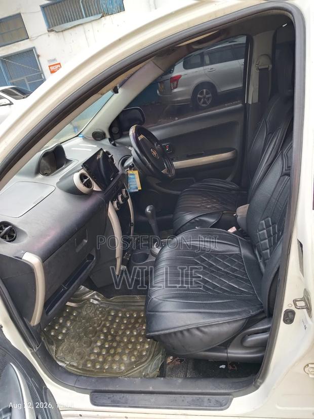 Toyota IST 2006 White