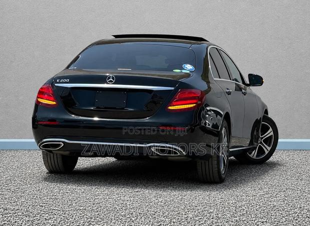 Mercedes-Benz E200 2019 Black