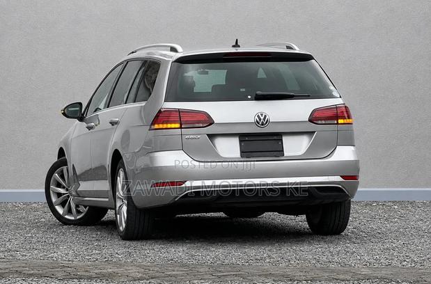 Volkswagen Golf 2019 Silver