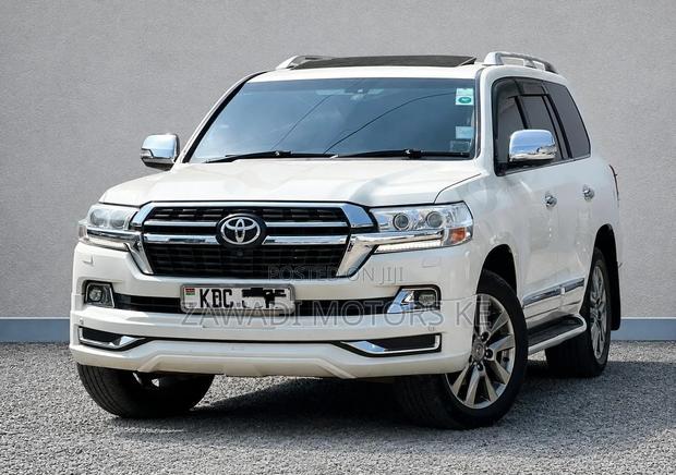 Toyota Land Cruiser 2014 White