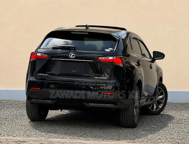 Lexus NX 300h FWD 2018 Black