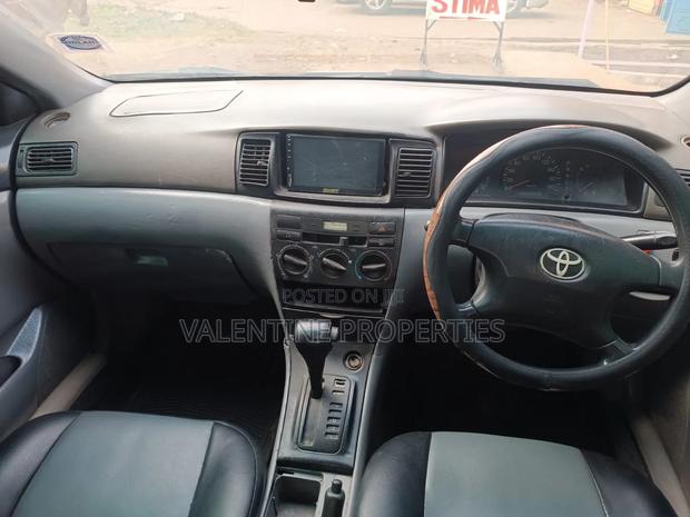 Toyota Corolla 2002 Silver
