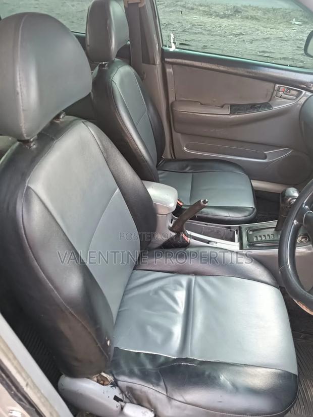Toyota Corolla 2002 Silver