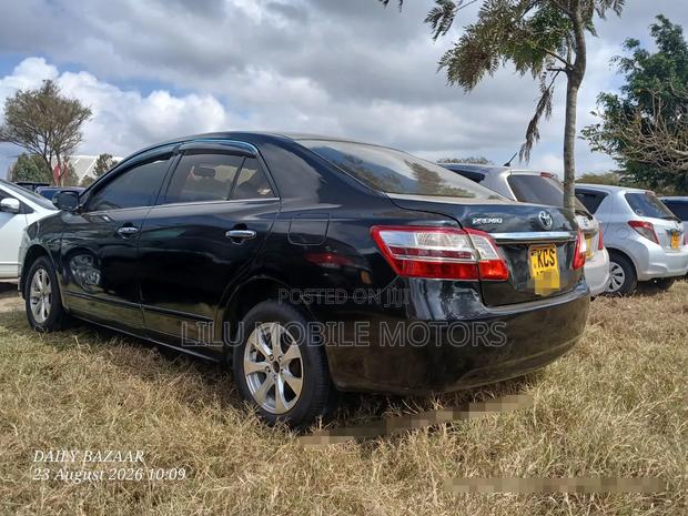 Toyota Premio 2011 Black