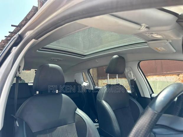 Peugeot 2008 2020 Silver