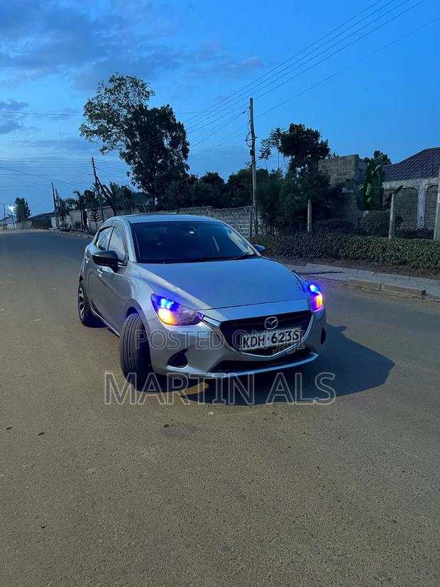 Mazda Demio 2016 Gray