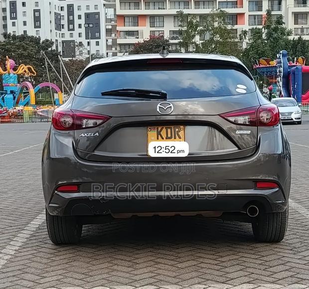 Mazda Axela 2016 Gray