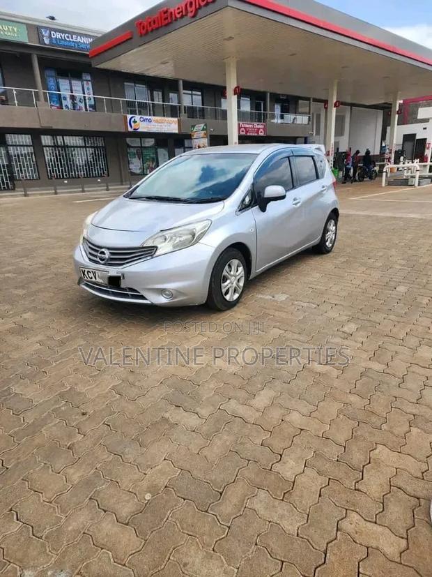 Nissan Note 2012 Silver