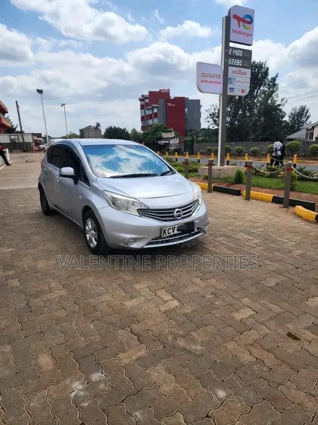 Nissan Note 2012 Silver